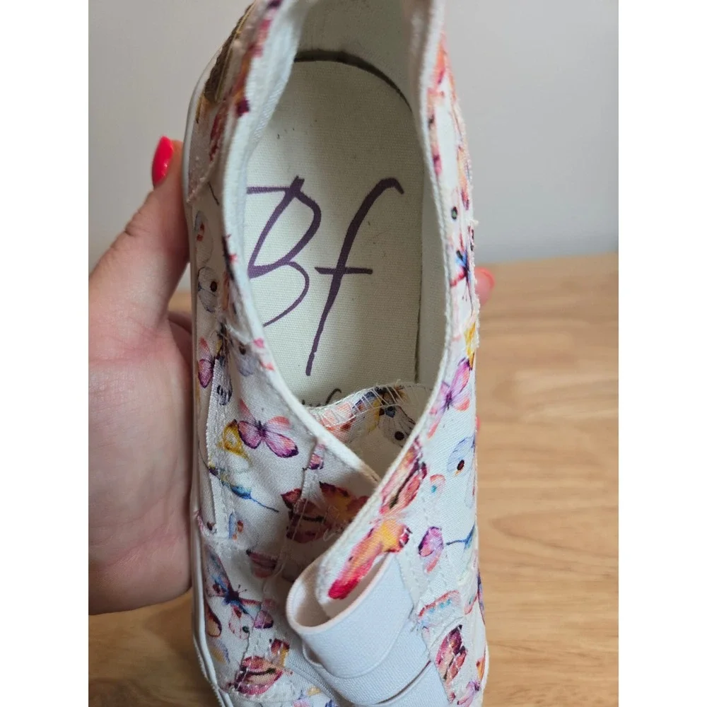 Blowfish Malibu Maura Butterfly Print Canvas Slip On Sneakers Womens 8M Pink